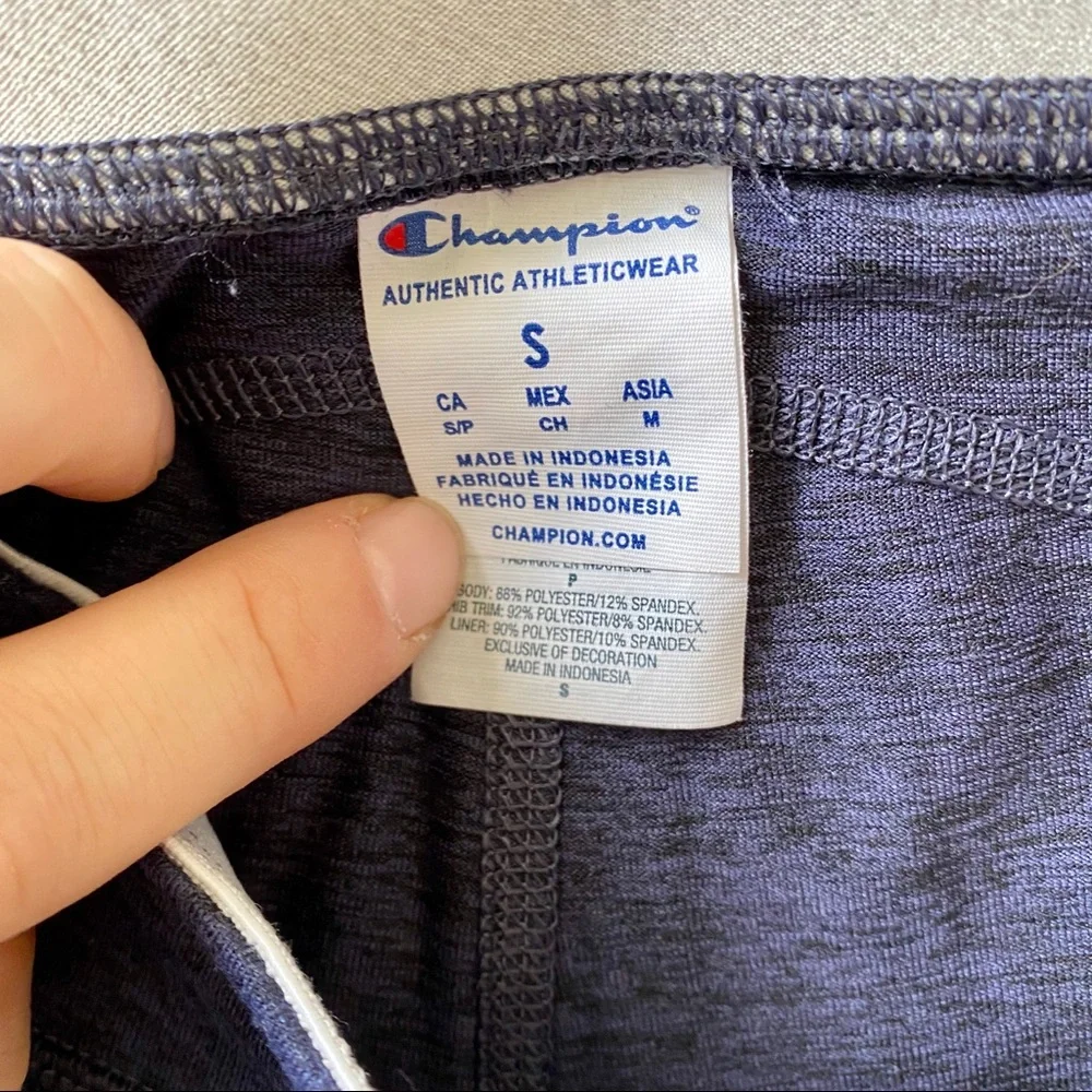 Champion Capri Leggings Size Small‎
